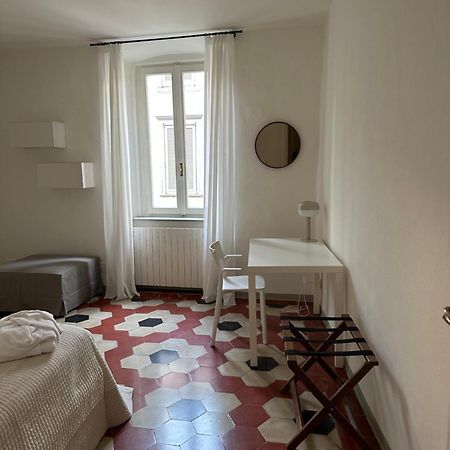 Number 99 Apartment Bergamo Luaran gambar
