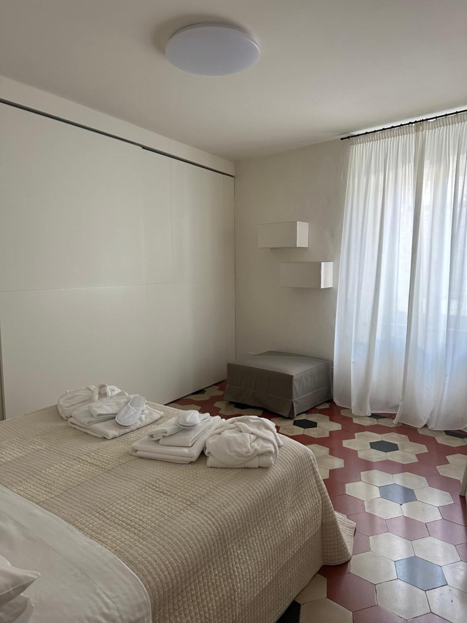 Number 99 Apartment Bergamo Luaran gambar